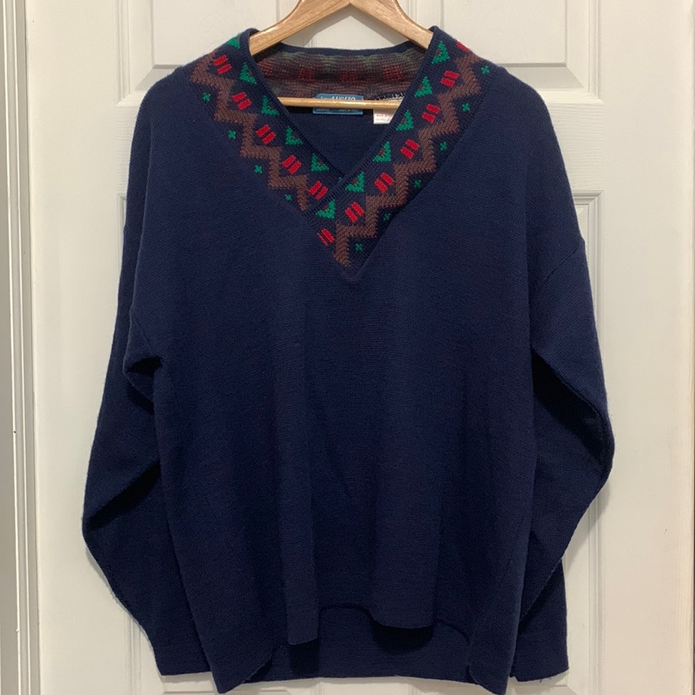 VINTAGE V neck sweater. Men’s size 1X (50)